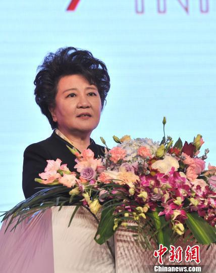 国务院侨办主任裘援平。 张茵 摄 国务院侨办主任裘援平。 张茵 摄