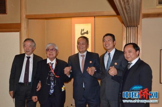 黄檗文化访日团在东京拜会侨界。 松友 摄
