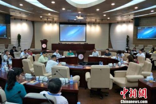 来自日本、泰国、马来西亚等13个国家和地区的60多名新侨代表、海外华人社团中青年骨干参加“一带一路”与海外华人发展研修班。 沈逸婷 摄 来自日本、泰国、马来西亚等13个国家和地区的60多名新侨代表、海外华人社团中青年骨干参加“一带一路”与海外华人发展研修班。 沈逸婷 摄