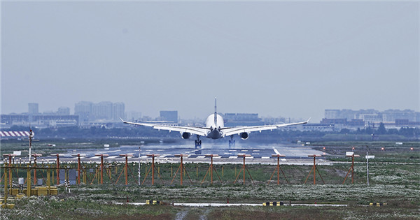 Shanghai to gradually resume domestic flight services