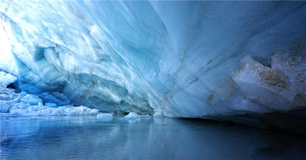 Stunning scenery of Xiata Glacier in Xinjiang
