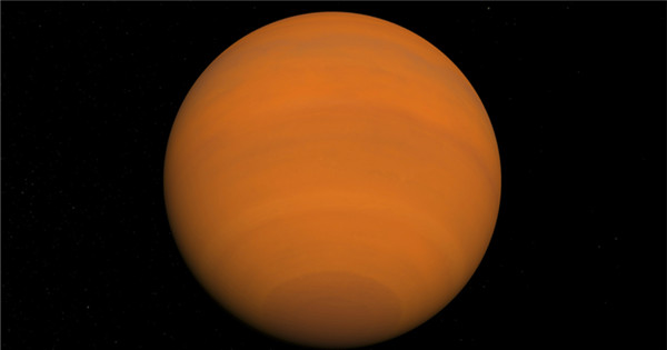 Giant planet with density like cotton candy discovered