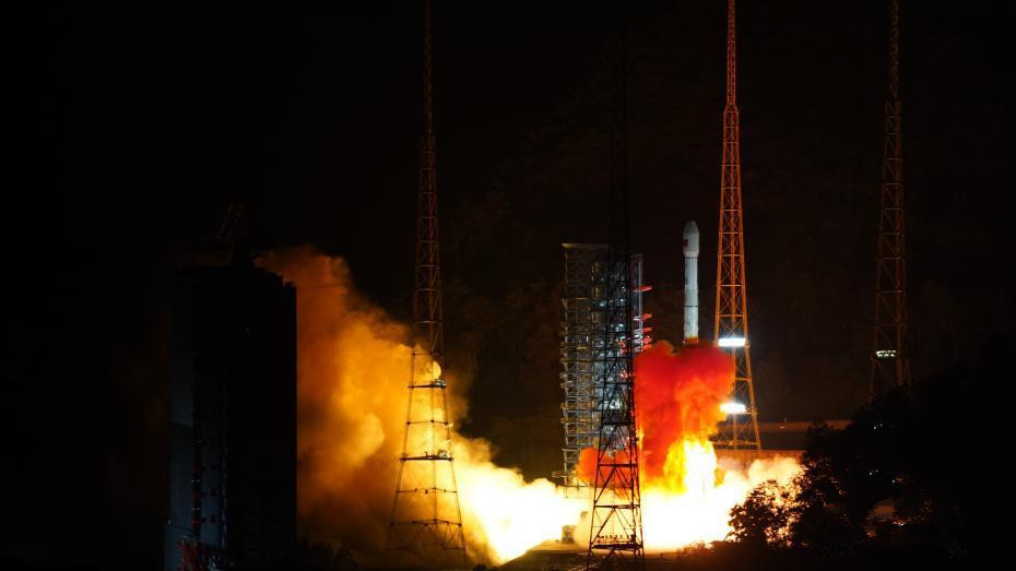 China launches new high-orbit internet-services satellite