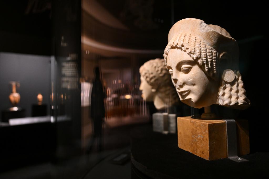 Special exhibition featuring ancient Greek artifact kicks off in Beijing