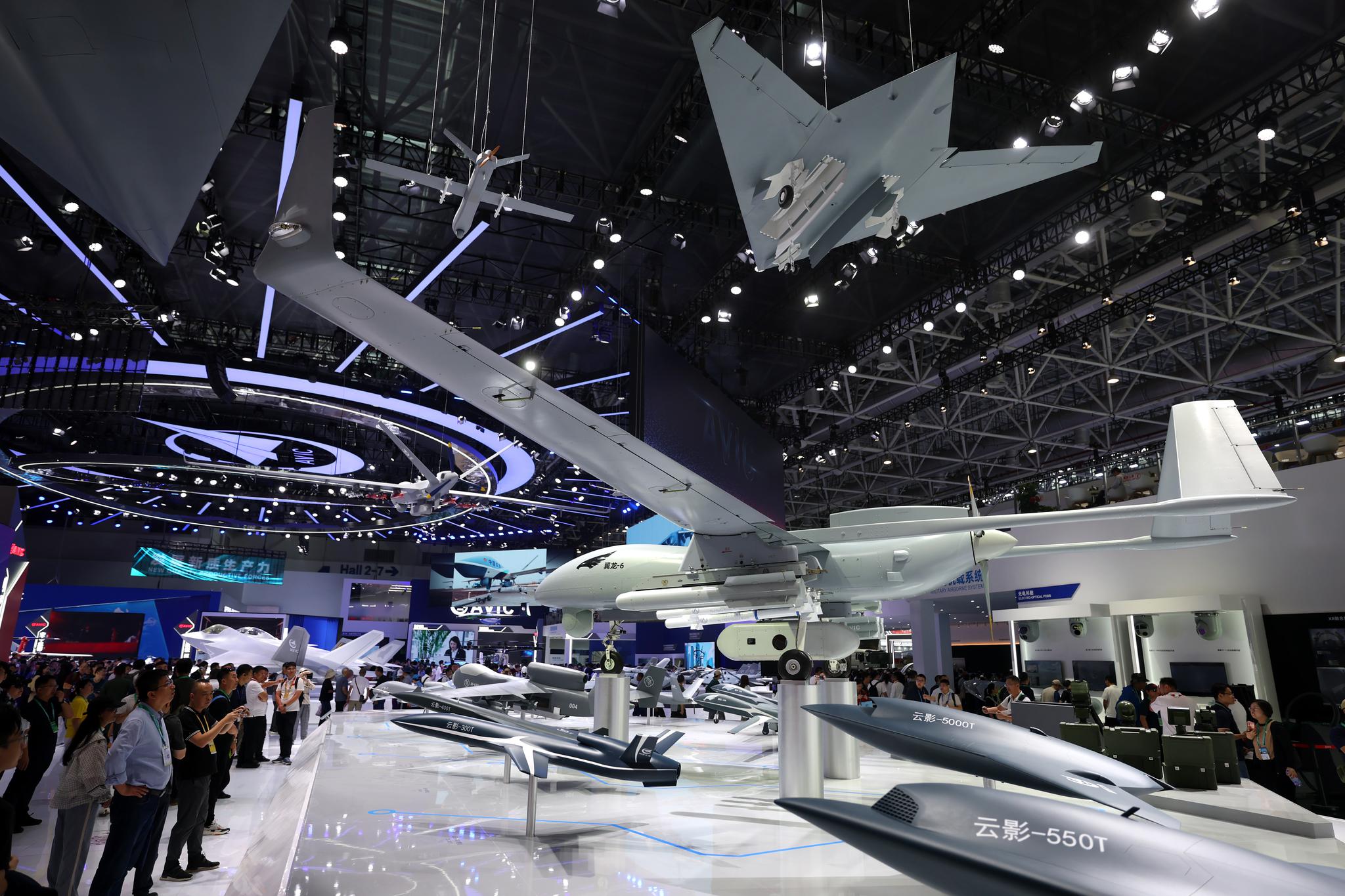 Domestically developed military hardware attracts visitors to Airshow China