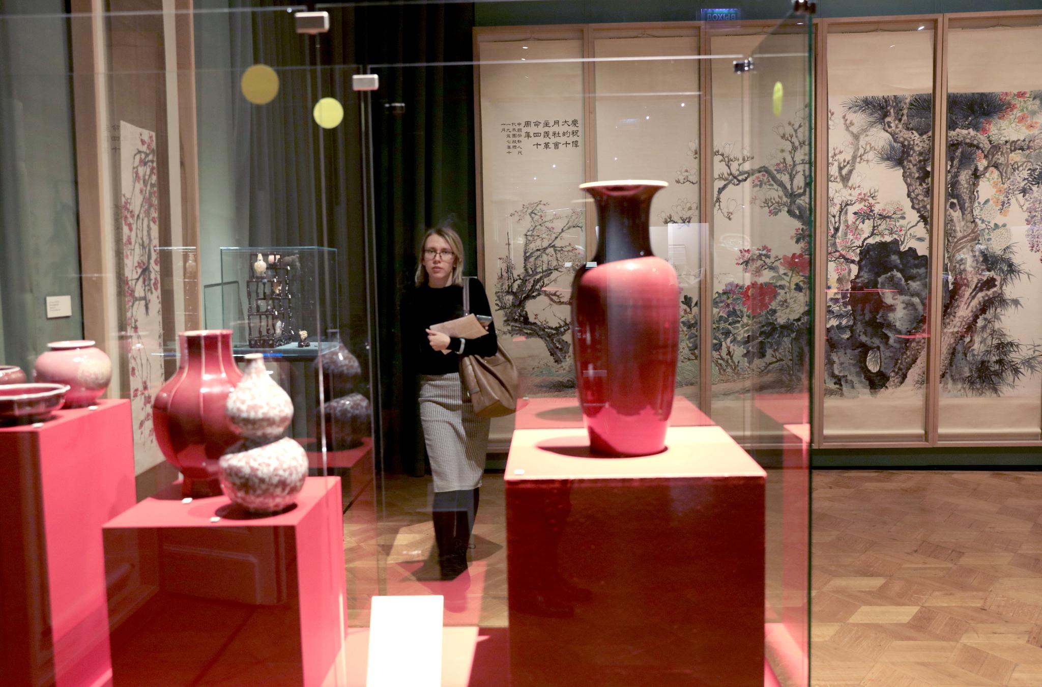 300 Chinese artifacts exhibited in Russia