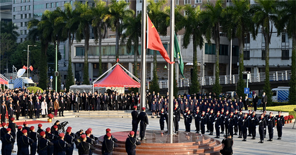 Flag-raising ceremony held to mark 25th anniversary of Macao's return to motherland