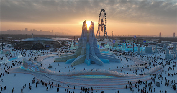 World's largest ice-and-snow theme park opens in Harbin