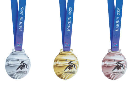 The design on the front of the medals combines the streamlined shape of a racetrack with the emblem of the 9th Asian Winter Games. (PHOTO PROVIDED TO CHINA DAILY) The design on the front of the medals combines the streamlined shape of a racetrack with the emblem of the 9th Asian Winter Games. (PHOTO PROVIDED TO CHINA DAILY)