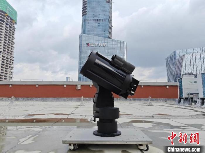 A miniaturized ground station is installed on the roof of Jinan Institute of Quantum Technology. (Photo provided to China News Service) A miniaturized ground station is installed on the roof of Jinan Institute of Quantum Technology. (Photo provided to China News Service)