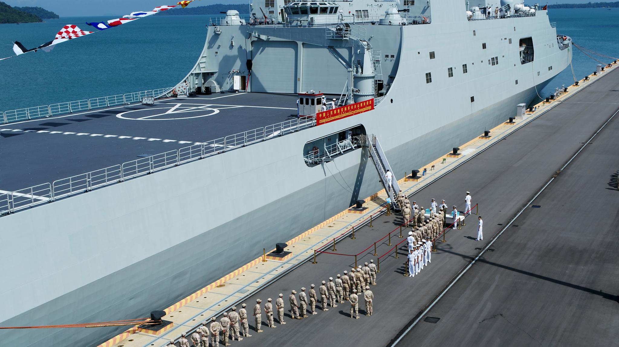 PLA Navy holds open day in Cambodia