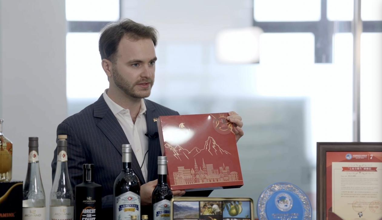 Guillaume Muriset, Customer Success Manager at Swiss Centers