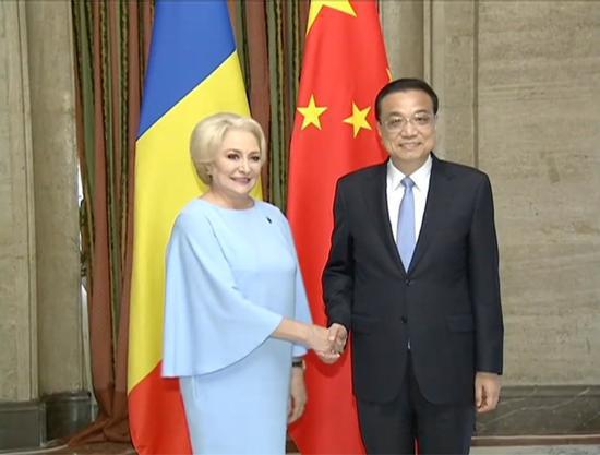 Chinese Premier Li Keqiang and his Romanian counterpart Viorica Dancila (Photo/CGTN)