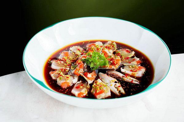 Eighteen Cuts Ningbo-style Crab. (Photo provided to China Daily)
