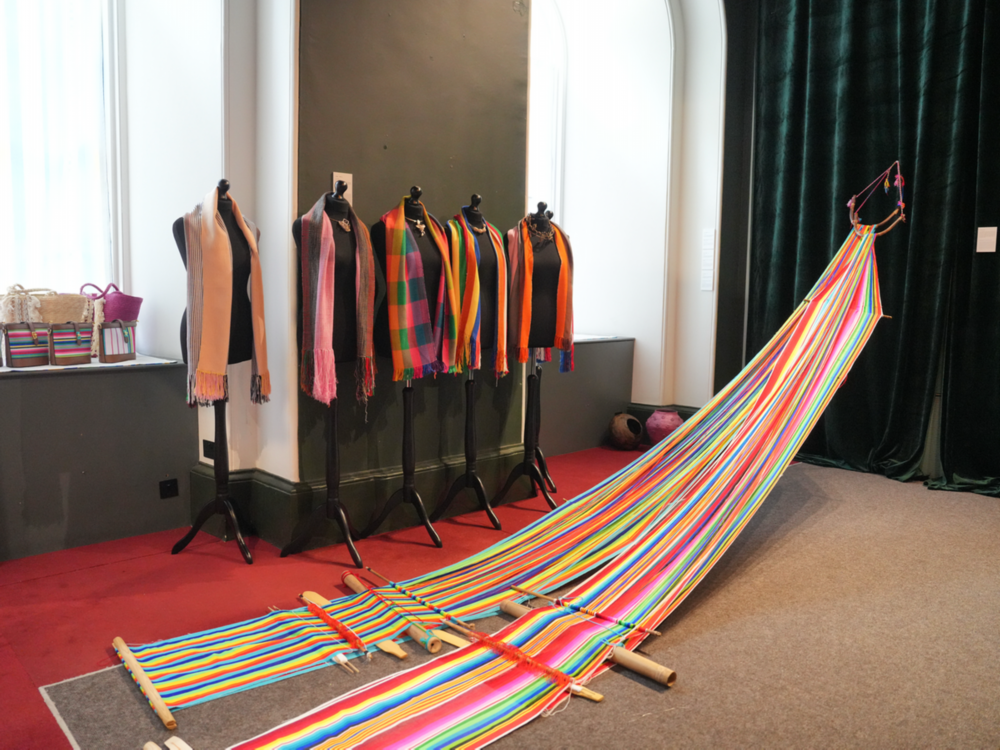 A traditional Dulong blanket from one of China's smallest ethnic groups debuts on May 12 at the opening of the China Pavilion during the 2025 London Craft Week. The Dulong ethnic group primarily resides in the Nujiang Lisu Autonomous Prefecture of Southwest China's Yunnan Province. (Photo provided to China Daily)