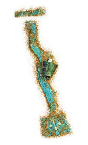 Ceremonial turquoise article shaped like a dragon. (Photo provided to China Daily)
