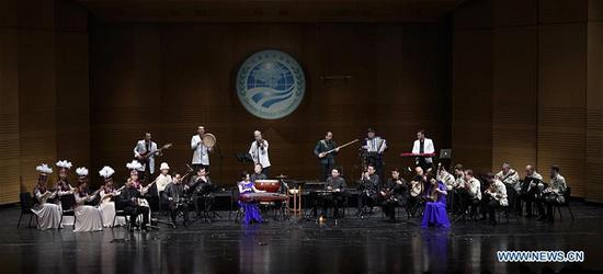 Musicians play Chinese folk music at the Shanghai Cooperation Organization (SCO) Art Festival in Beijing, capital of China, May 30, 2018. The festival opened here on Wednesday and will last until Friday. (Xinhua/Shen Bohan)