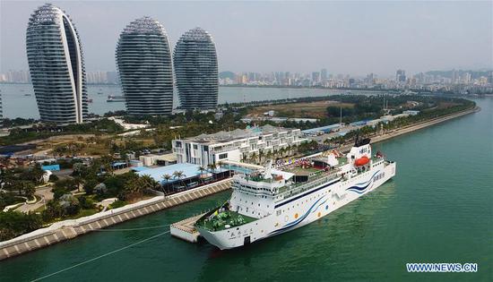 Hainan aims to be int'l tourism consumption center