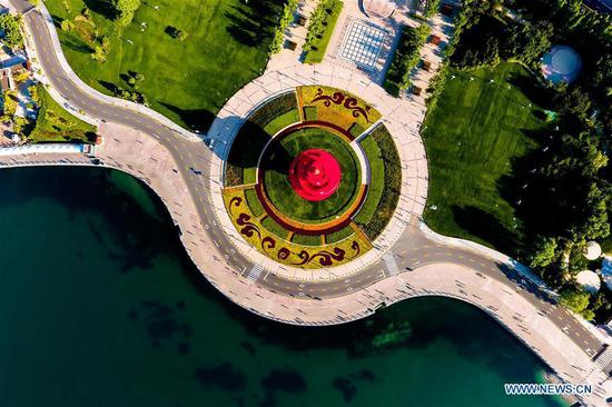 Photo taken on June 1, 2018 shows Wusi Square in Qingdao, east China's Shandong Province. The 18th Shanghai Cooperation Organization (SCO) Summit is scheduled for June 9 to 10 in Qingdao. (Xinhua/Guo Xulei)