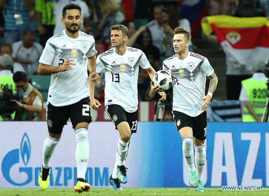 Germany claw back to beat Sweden 2-1 to stay alive at World Cup