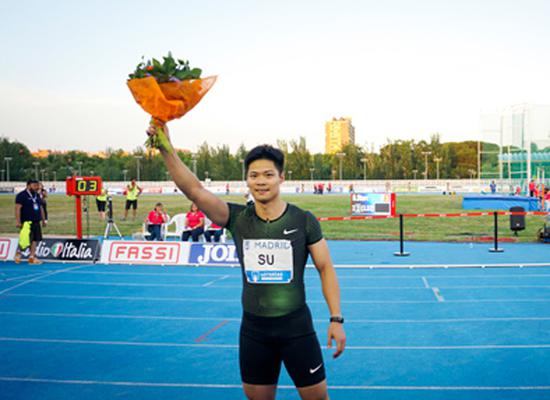 China's top sprinter Su Bingtian ran his career-best time, in the 100m event last week. China's efforts to adopt advanced training methods and send athletes to overseas training and competition have started to bear fruit. (Photo/Xinhua)