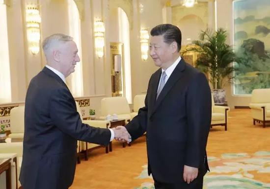 President Xi Jinping meets with United States Secretary of Defense James Mattis at the Great Hall of the People in Beijing on Wednesday. Xi said China will stick to peaceful development in the process of building a modernized socialist country. (Photo/Xinhua)