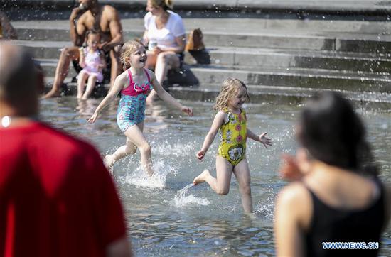 Heat wave continues to scorch New York City