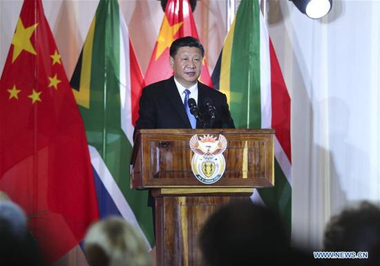 Chinese President Xi Jinping addresses a banquet hosted by his South African counterpart Cyril Ramaphosa for his state visit and the 20th anniversary of the establishment of the diplomatic ties between China and South Africa, in Pretoria July 24, 2018. (Xinhua/Xie Huanchi)