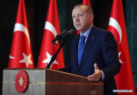 Turkish President Recep Tayyip Erdogan delivers a speech during Turkish ambassadors' conference at Presidential Palace in Ankara, Turkey, on Aug. 13, 2018.  (Xinhua/Turkish Presidential Palace)