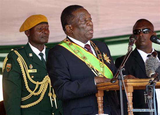 Zimbabwe's president-elect Emmerson Mnangagwa (C) delivers a speech at the commemoration of Heroes Day in Harare, Zimbabwe, on Aug. 13, 2018.  (Xinhua/Shaun Jusa)