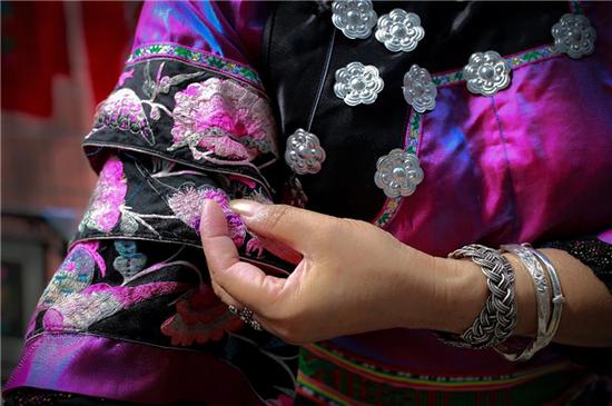 Miao embroidery, a national intangible cultural heritage from the Miao people. (Photo/hnswht.gov.cn)