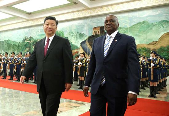 President Xi Jinping holds a welcoming ceremony for Botswanan President Mokgweetsi Masisi at the Great Hall of the People in Beijing on Friday. （Photo by Feng Yongbin/China Daily）