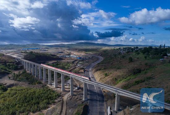 Aerial photo taken on May 12, 2017, shows the Mazeras Bridge of the Mombasa-Nairobi standard gauge railway in Kenya. /Xinhua Photo