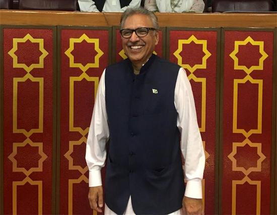 Photo released by Pakistan Tehreek-e-Insaf (PTI) on Sept. 4, 2018 shows newly elected Pakistan's President Arif Alvi (front) poses for a photo at the National Assembly in Islamabad, capital of Pakistan. (Xinhua/PTI)