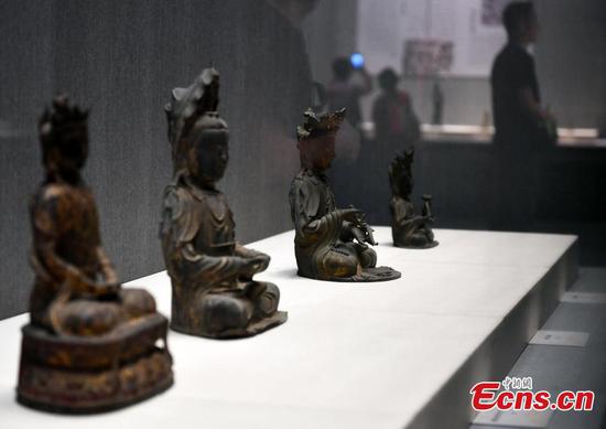 200 bronze Buddha statues meet the public in Shijiazhuang