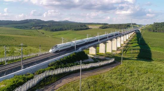 The high-speed rail line links Harbin and Jiamusi. (Photo/chinadaily.com.cn)