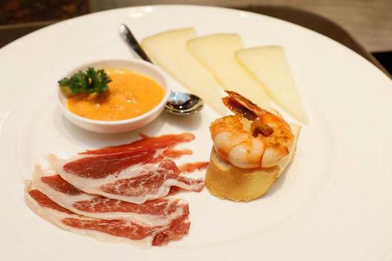 Ham and shrimp (Photo provided to chinadaily.com.cn)