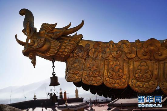 Gold-plated Potala Palace gets repair