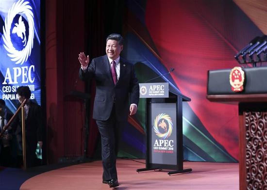 Chinese President Xi Jinping enters the venue of the Asia Pacific Economic Cooperation (APEC) CEO Summit in Port Moresby, Papua New Guinea, on Nov 17, 2018. Xi delivered a keynote speech titled Jointly Charting a Course Toward a Brighter Future while attending the summit. (Photo/Xinhua)