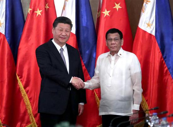Chinese President Xi Jinping holds talks with his Philippine counterpart Rodrigo Duterte in Manila, the Philippines, Nov. 20, 2018. (Xinhua/Xie Huanchi)