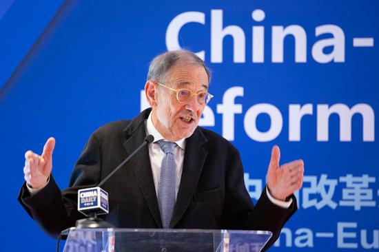 avier Solana, former NATO secretary-general and former Spanish minister of foreign affairs speaks at the forum opening ceremony in Madrid, Spain, Nov. 22, 2018. (Photo by Kuang Linhua/chinadaily.com.cn)