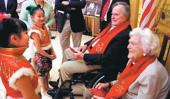 The Bushes celebrated Chinese New Year in Houston in 2016. WANG HUAN / CHINA NEWS SERVICE