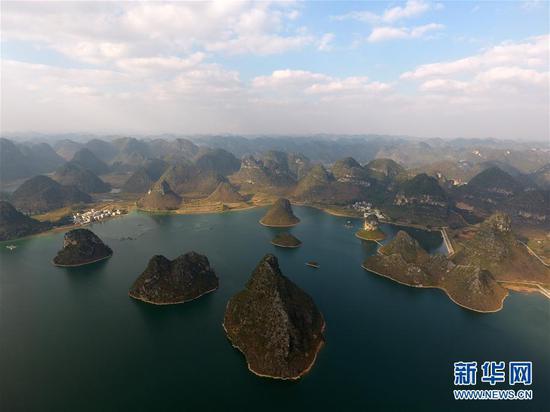 Photo taken on Nov. 27 shows a scenic spot of Guangxi Zhuang Autonomous Region. (Photo/Xinhua)