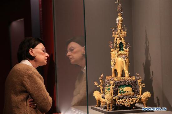 Exhibition 'From the Forbidden City: The imperial apartments of Qianlong' held in Athens