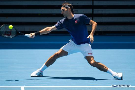 Roger Federer attends training session ahead of 2019 Australian Open
