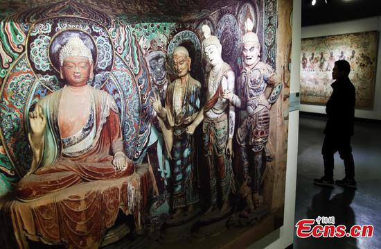 An exhibition of Dunhuang art masterpieces in Shanghai, Dec. 20, 2018. (Photo: China News Service/Tang Yanjun)