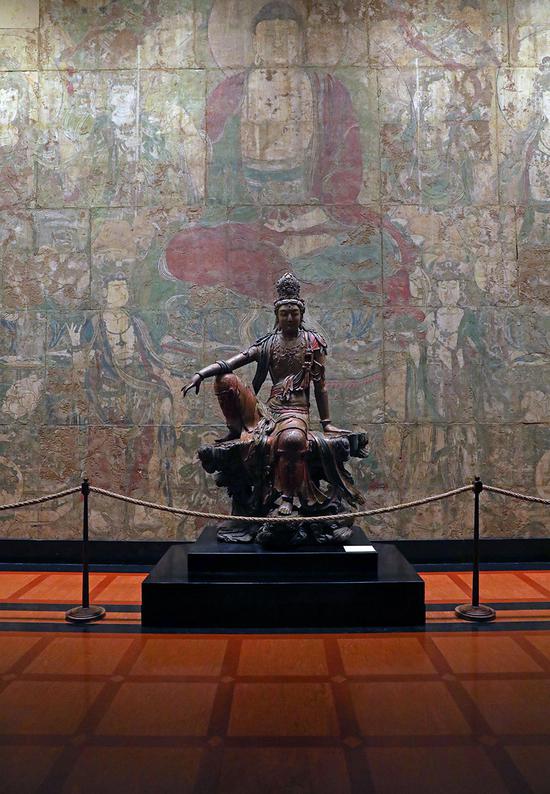 A Liao bodhisattva at Missouri's Nelson-Atkins Museum of Art. (PHOTO BY HUANG YI/FOR CHINA DAILY)
