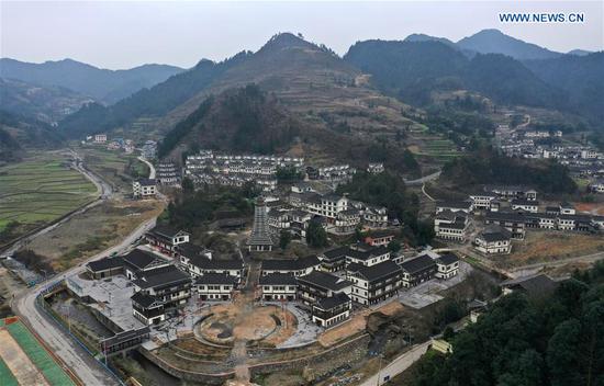 Aerial photo taken on Feb. 28, 2019 shows the Yunqi poverty alleviation settlement in Yuping Dong Autonomous County of Tongren, southwest China's Guizhou Province. (Xinhua/Yang Wenbin)
