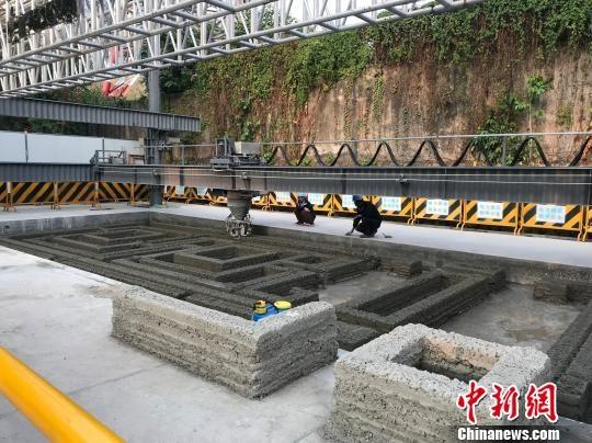 Photo taken on December 4, 2018 shows the construction of a power distribution room built with 3D printing technology in Guangzhou. (Photo: China News Service/Gong Dian)
