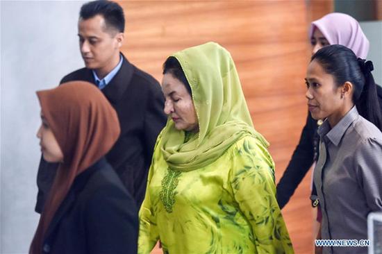 File photo: Rosmah Mansor (C), wife of former Malaysian Prime Minister Najib Razak, arrives for questioning at the headquarters of Malaysian Anti-Corruption Commission (MACC) in the administrative center of Putrajaya, Malaysia, Oct. 3, 2018. (Xinhua/Chong Voon Chung)